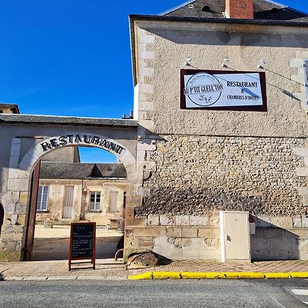 Au P'Tit Gueul'Ton Bed & Breakfast Les Aix-d'Angillon Екстериор снимка