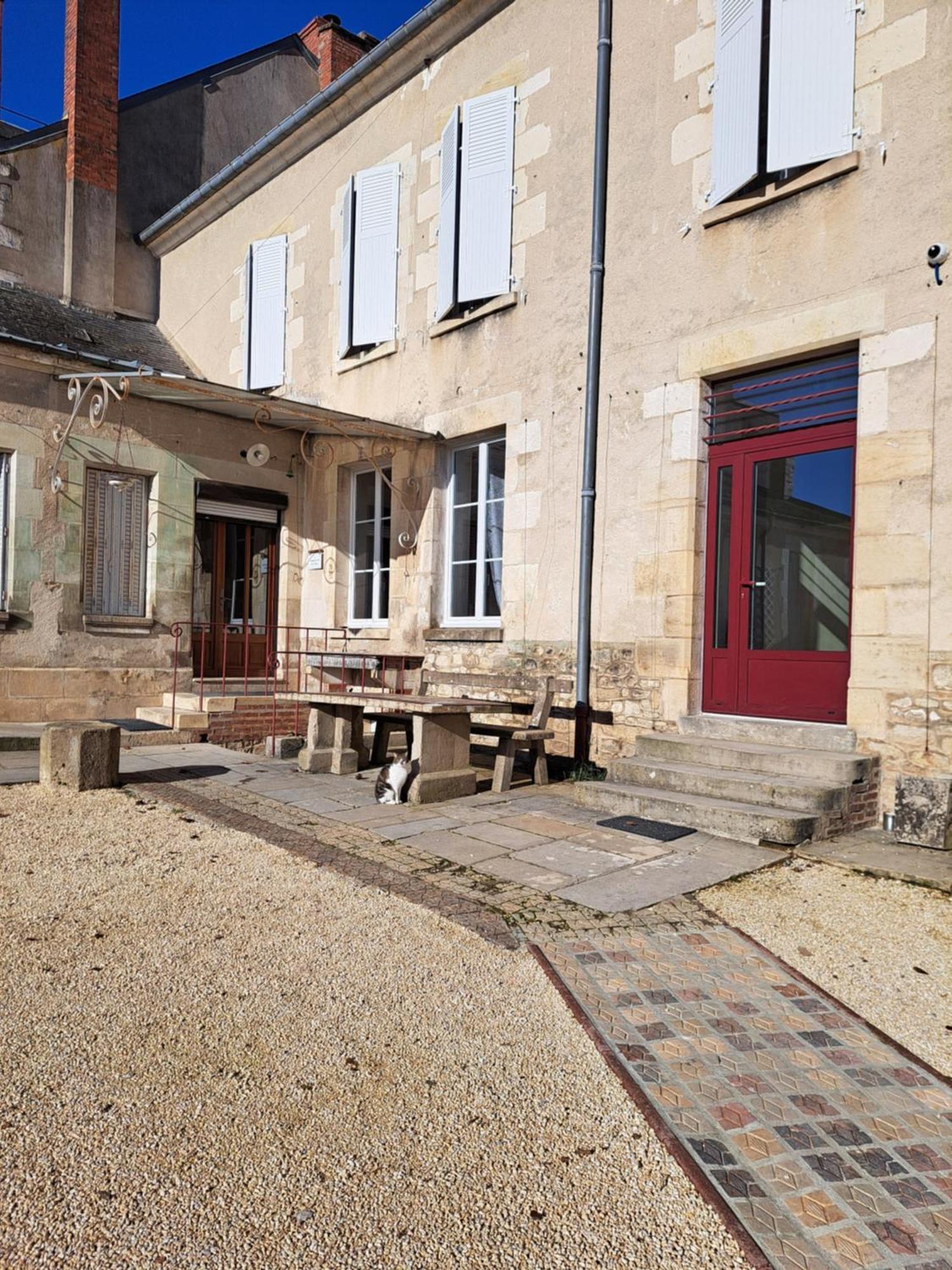 Au P'Tit Gueul'Ton Bed & Breakfast Les Aix-d'Angillon Екстериор снимка