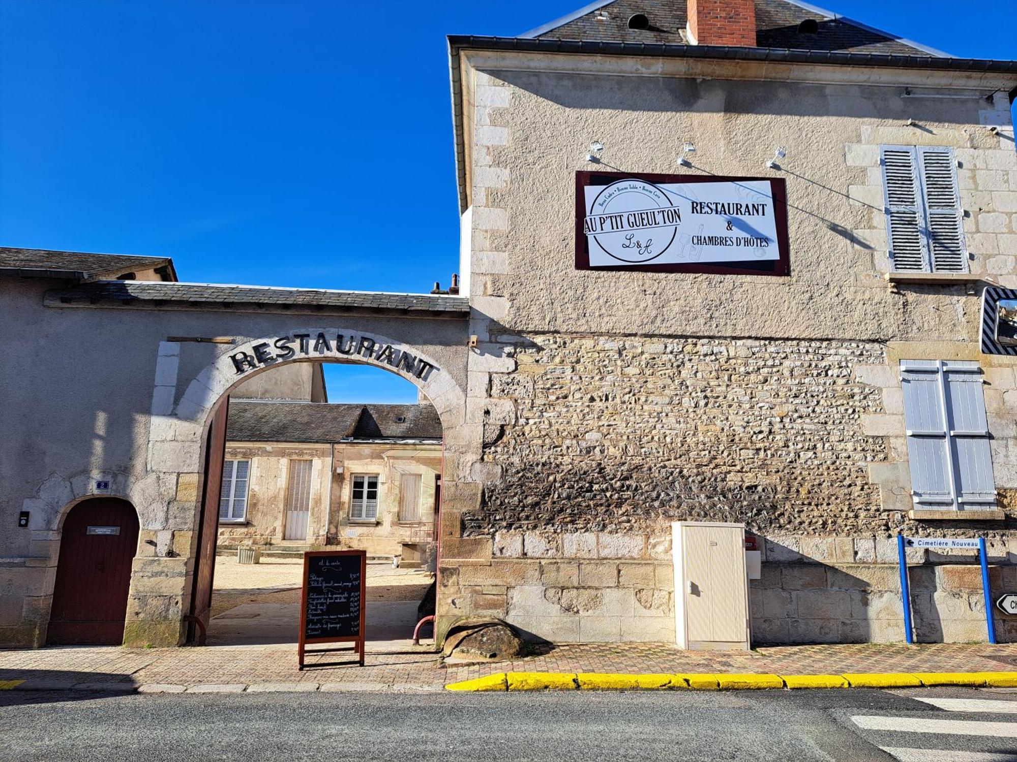 Au P'Tit Gueul'Ton Bed & Breakfast Les Aix-d'Angillon Екстериор снимка
